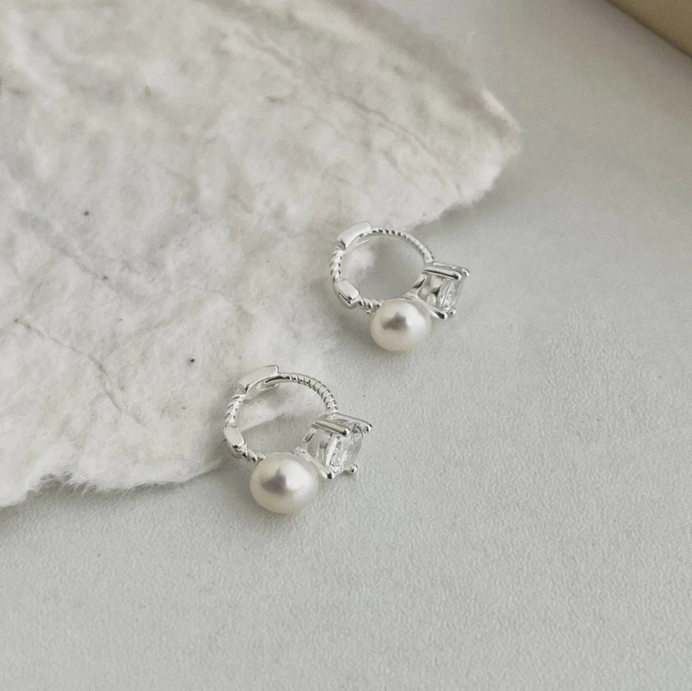 Twisted Pearl Hoop Earrings - Lupine